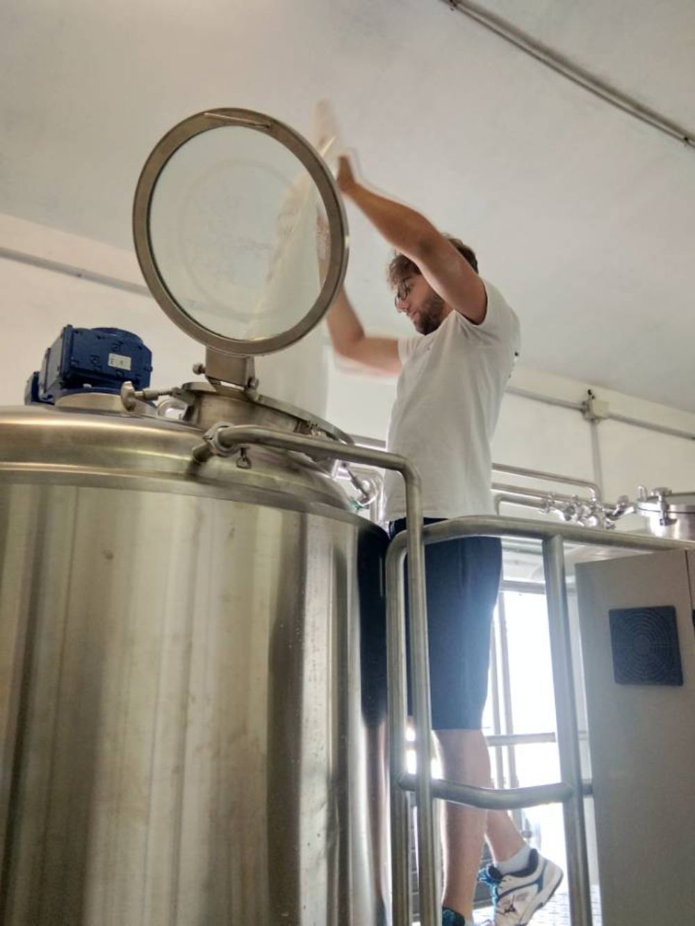 Italy brewery equipment, 1200L brewhouse, 1200L fermenter